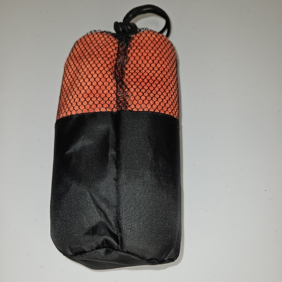 SHEFIT TOWEL - Picture 2 of 4